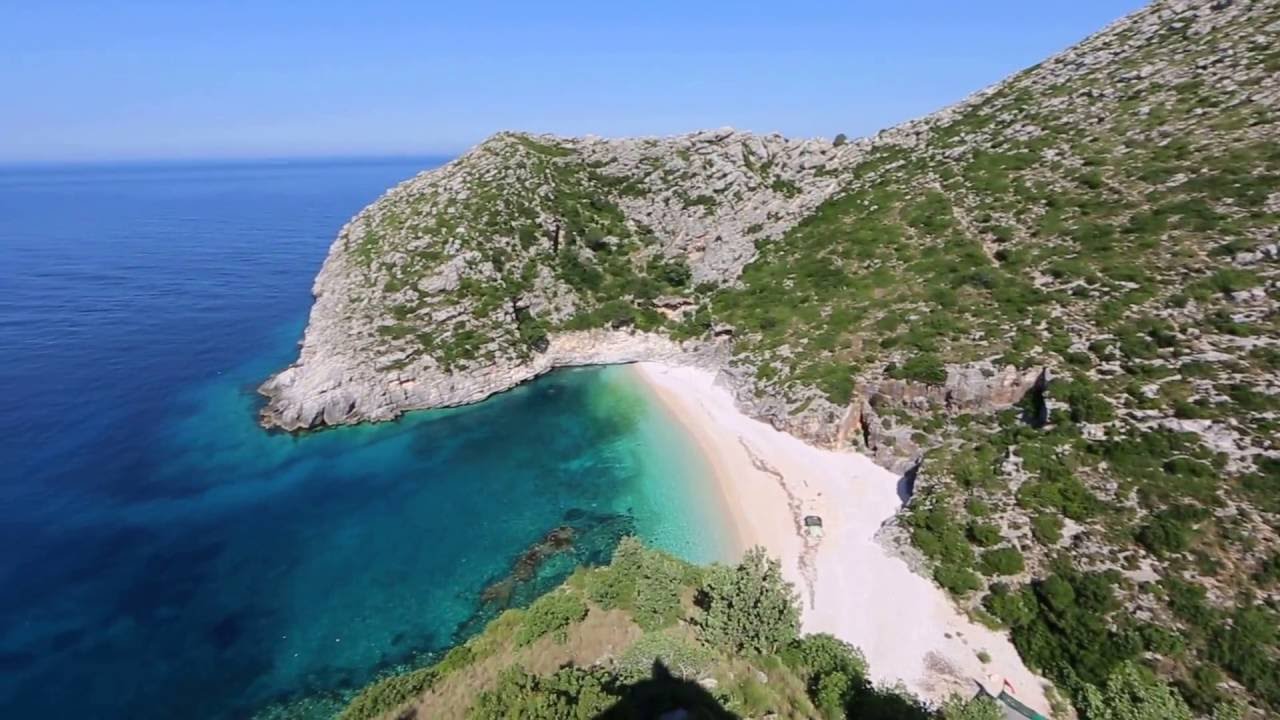 Gremina Bay